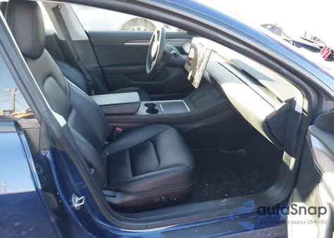 2021 Tesla Model 3 Long Range Dual Motor All-Wheel Drive z USA, uszkodzony, nr VIN 5YJ3E1EB8MF049923